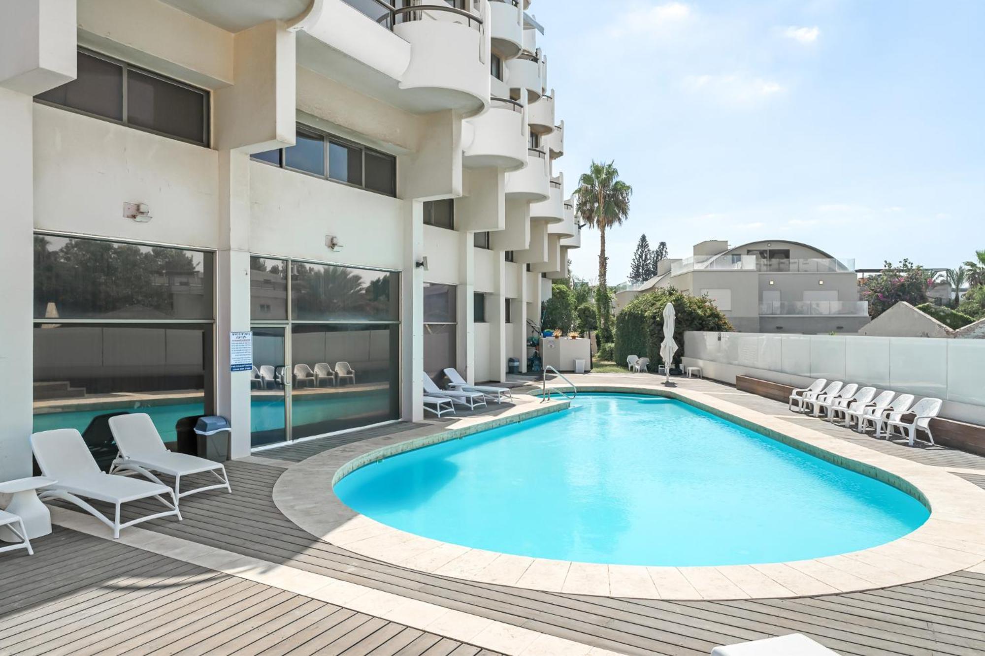 Sunsets Paradise 2Br With Parking By Beachfront Stay Herzelia Exterior foto